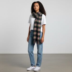 NWT Suantrai of Ireland pink grey black green  100% Wool Scarf Plaid